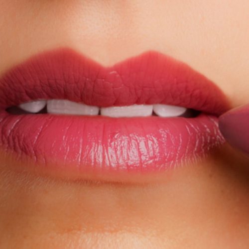 Lip, Cheek, Eye Shadow in Summer Breeze Shown on Lips